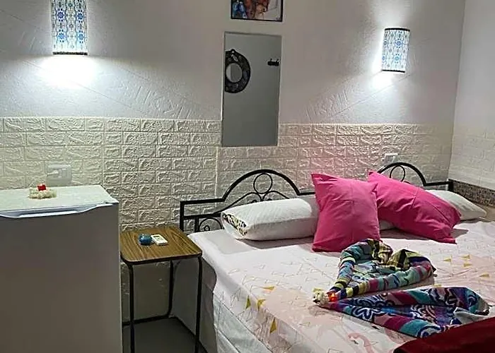 Monica Hotel